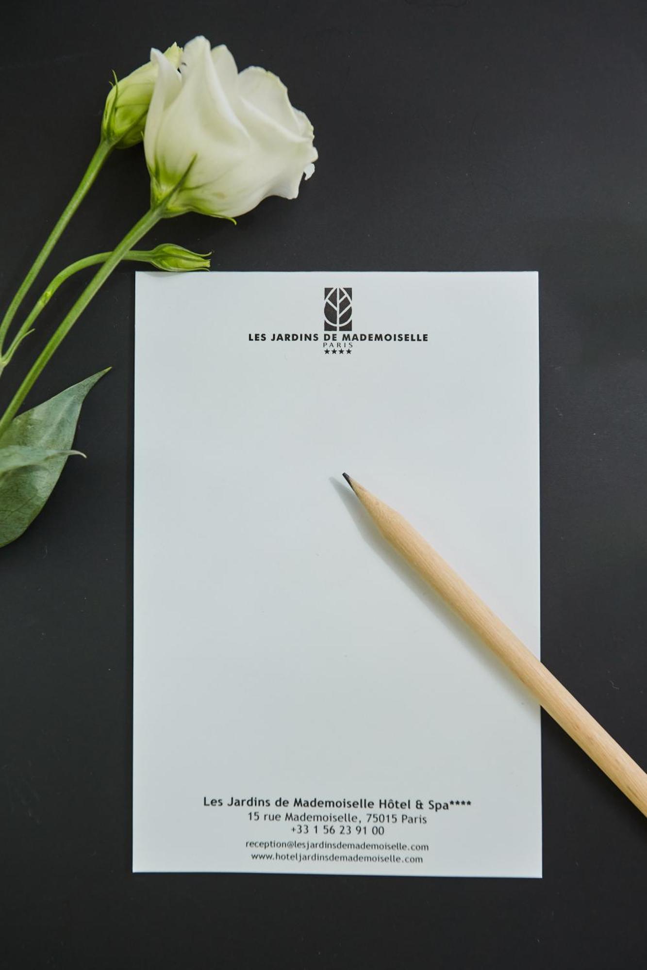 Jardins De Mademoiselle & Parigi