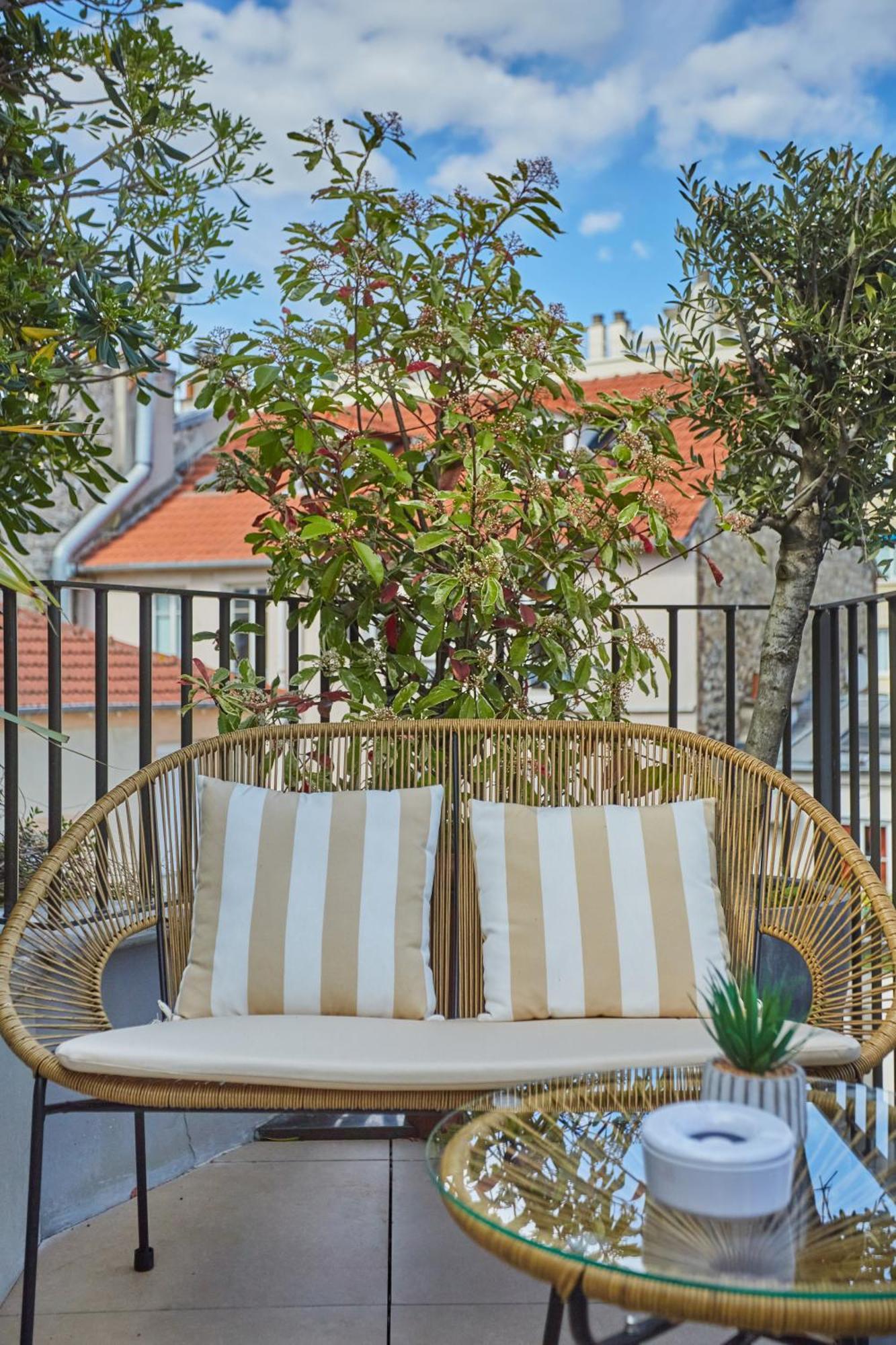 Jardins De Mademoiselle & Parigi